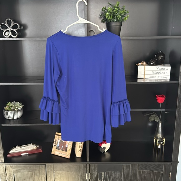 Dainty Jewell’s Ruffle Top💙 - Picture 2 of 4